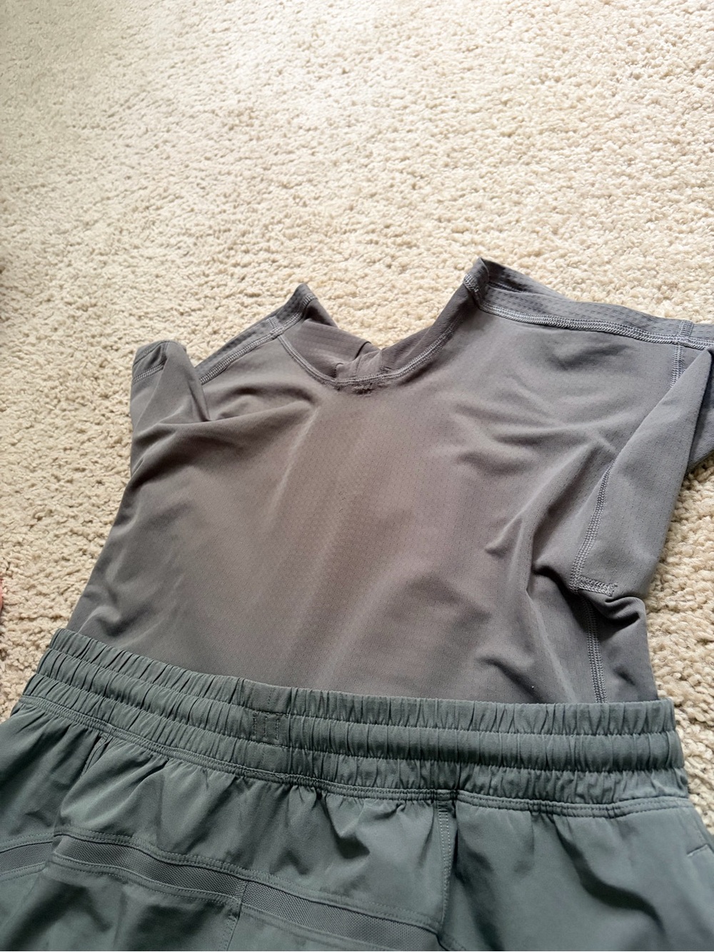 lululemon, Mens, Medium, 5inch inseam, With Liner, Athletic Shorts, Green/Grey - Picture 7 of 8